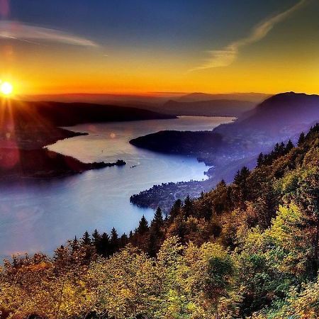 Le Claudius Apartment Annecy Bagian luar foto