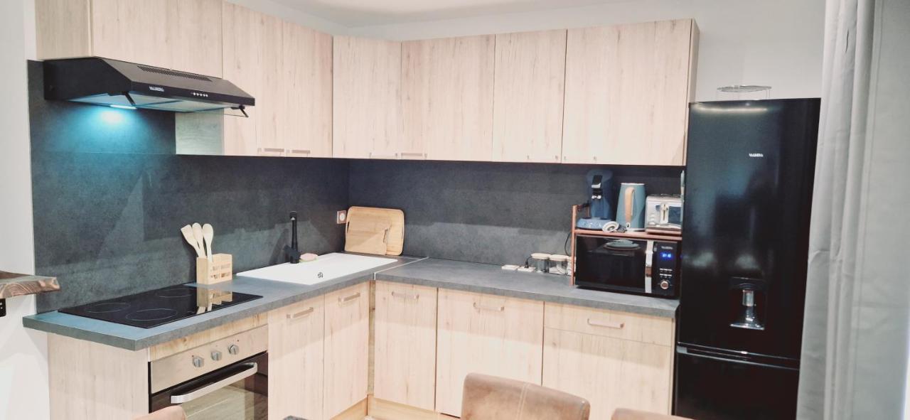 Le Claudius Apartment Annecy Bagian luar foto