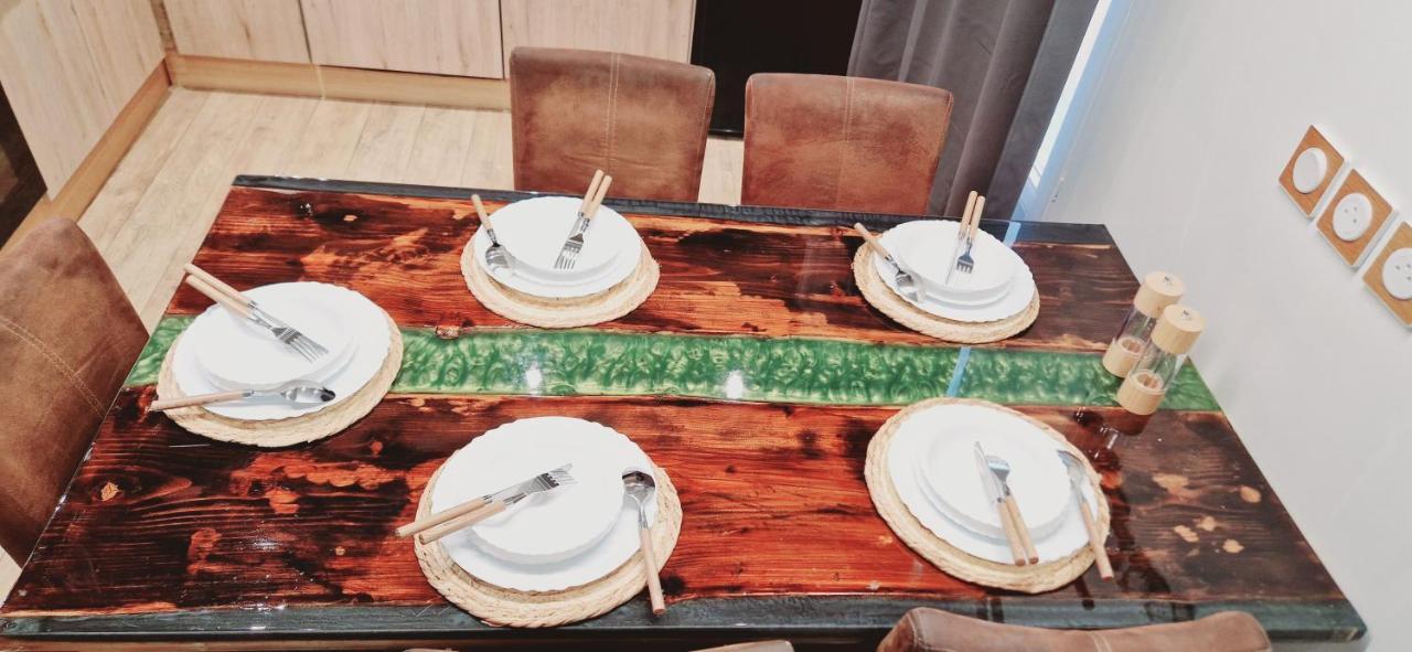 Le Claudius Apartment Annecy Bagian luar foto